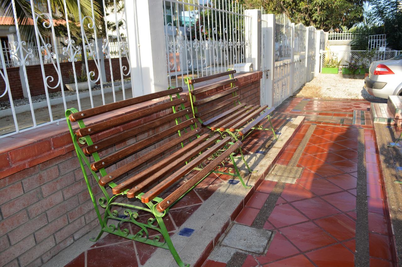 Casa De Mony Hostel Santa Marta  Exterior photo